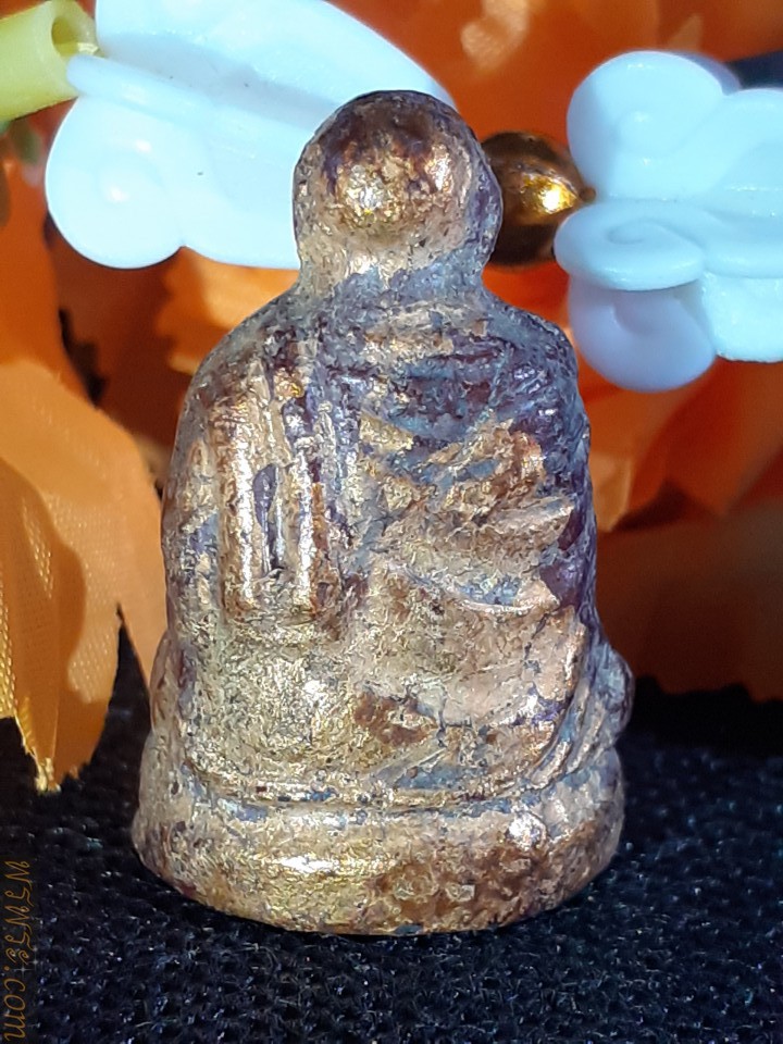 Phra Kring Somdet Puttajarn, year 1868, made of powdered leaves, lacquered and gilded with Rong Chat, ringingพระกริ่งสมเด็จ พุฒาจารย์ ปี2411 เนื้อผงใบราน ลงรักปิดทองร่องชาต กริ่งดัง