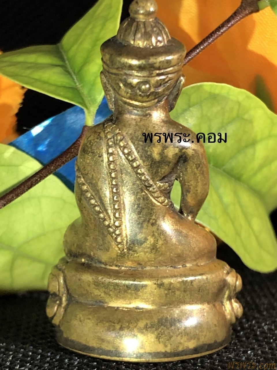 โชว์//SHOW//Ring amulet under the base of the Chinese symbol (the image of a dragon and a swan) Chinese phoenix)พระกริ่ง​ รัชกาล ใต้ฐานตราสัญลักษณ์จีน(ภาพมังกรและพญาหงส์ นกฟีนิกซ์แบบจีน)เนื้อสัมฤทธิ์ กริ่งดัง พบ1องค์ ณ.วันที่18/10/2564Ring amulet under the base of the Chinese symbol (the image of a dragon and a swan) Chinese phoenix)