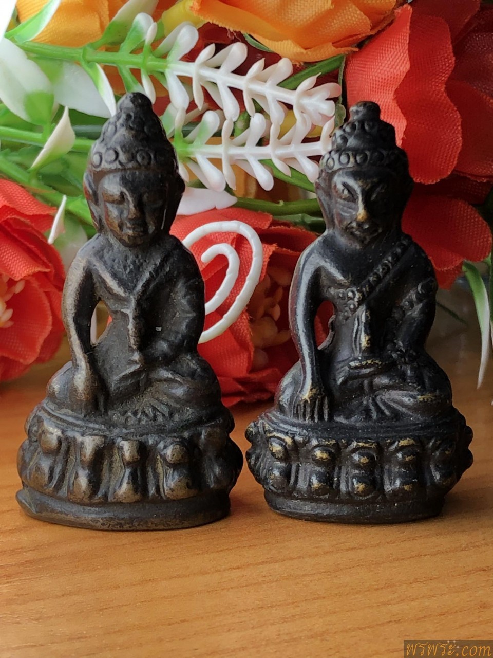 ปิด/พระกริ่ง เนื้อสัมฤทธิ์ กริ่งดัง//2องค์//ปิด องค์ที่2