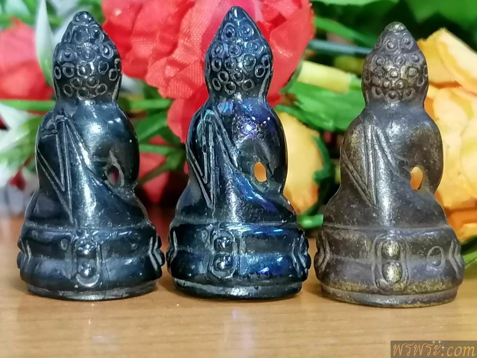 พระกริ่งปวเรศ เนื้อสัมฤทธิ์ /3องค์