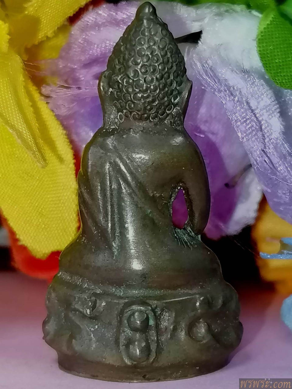 พระกริ่งปวเรศ ร.๕  เนื้อสัมฤทธิ์ กริ่งดัง ก่อนปี2500 Phra krìng pwreṣ̄ r.5  Neụ̄̂x s̄ạmvthṭhi̒ krìng dạng k̀xn pī2500 Phra Kring Pawaret Rama 5，青铜材质，响亮的钟声，1957 年之前。พระกริ่งปวเรศ ร.๕ จารย์ มะอะอุ เนื้อสัมฤทธิ์ กริ่งดัง ก่อนปี2500//