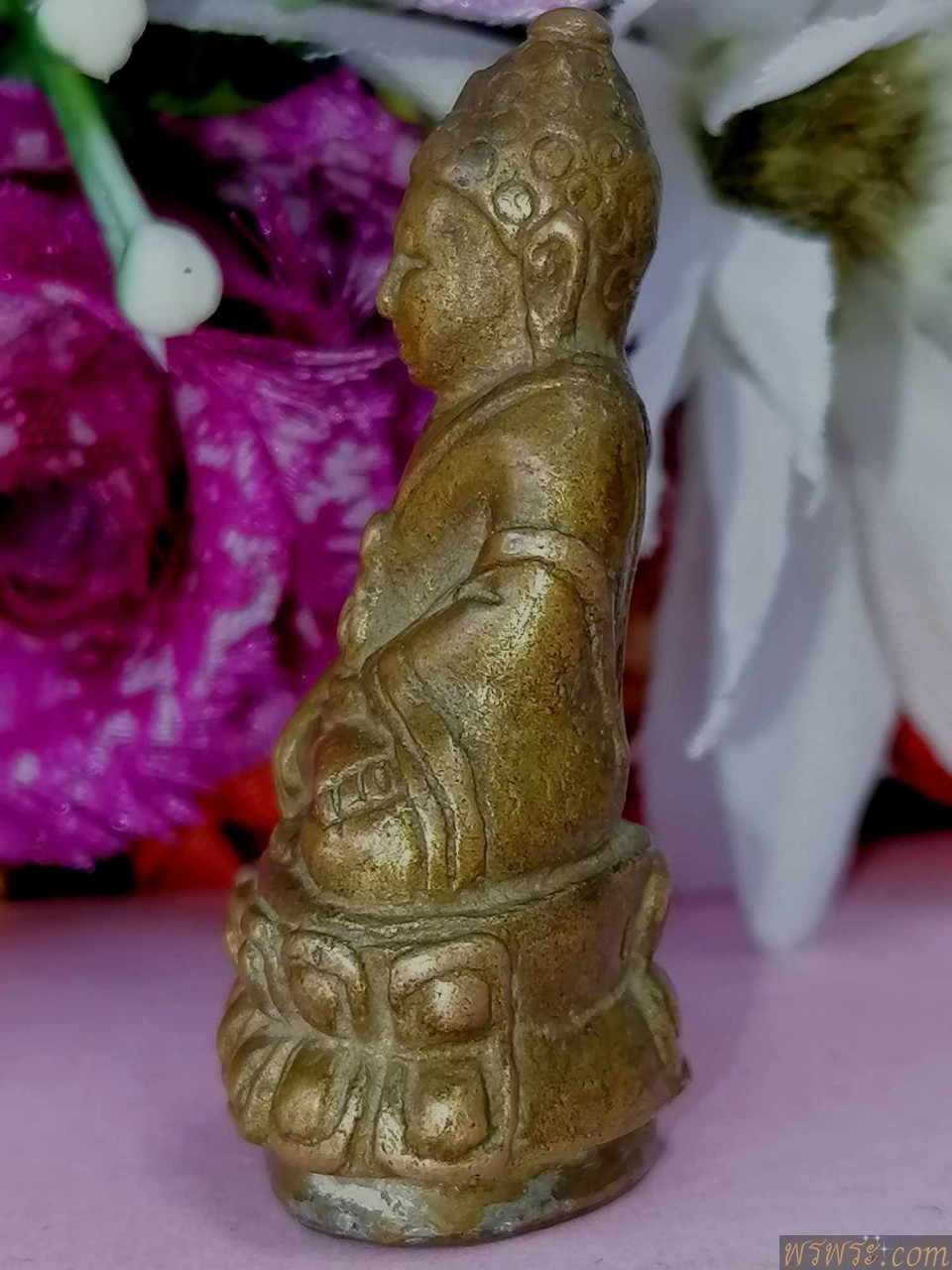 พระกริ่งปวเรศ เนื้อสำริด กริ่งดัง พิมพ์หายากPhra Kring Pawaret, bronze material, loud bell, rare print. Phra Kring Pawaret，青铜材质，响亮的钟声，罕见的印刷。 Phra Kring Pawaret, qīngtóng cáizhì, xiǎngliàng de zhōng shēng, hǎnjiàn de yìnshuā.