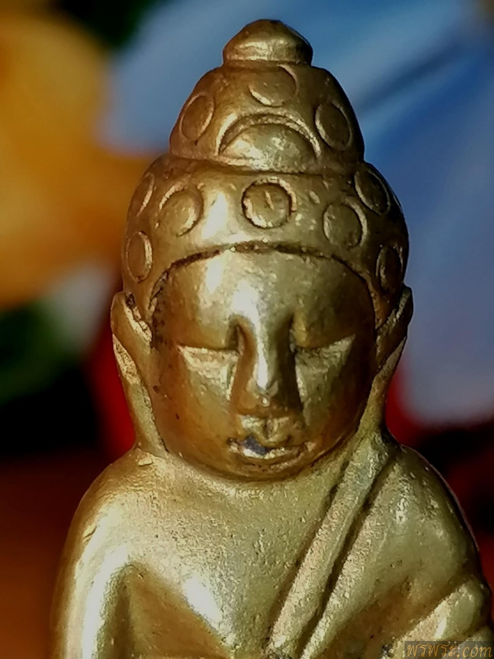 ส่ง จ พิษณุโลก//พระกริ่งปวเรศ๙โค๊ต จารย์ยันต์ใต้ฐาน เนื้อสำริดสีทอง กริ่งดัง