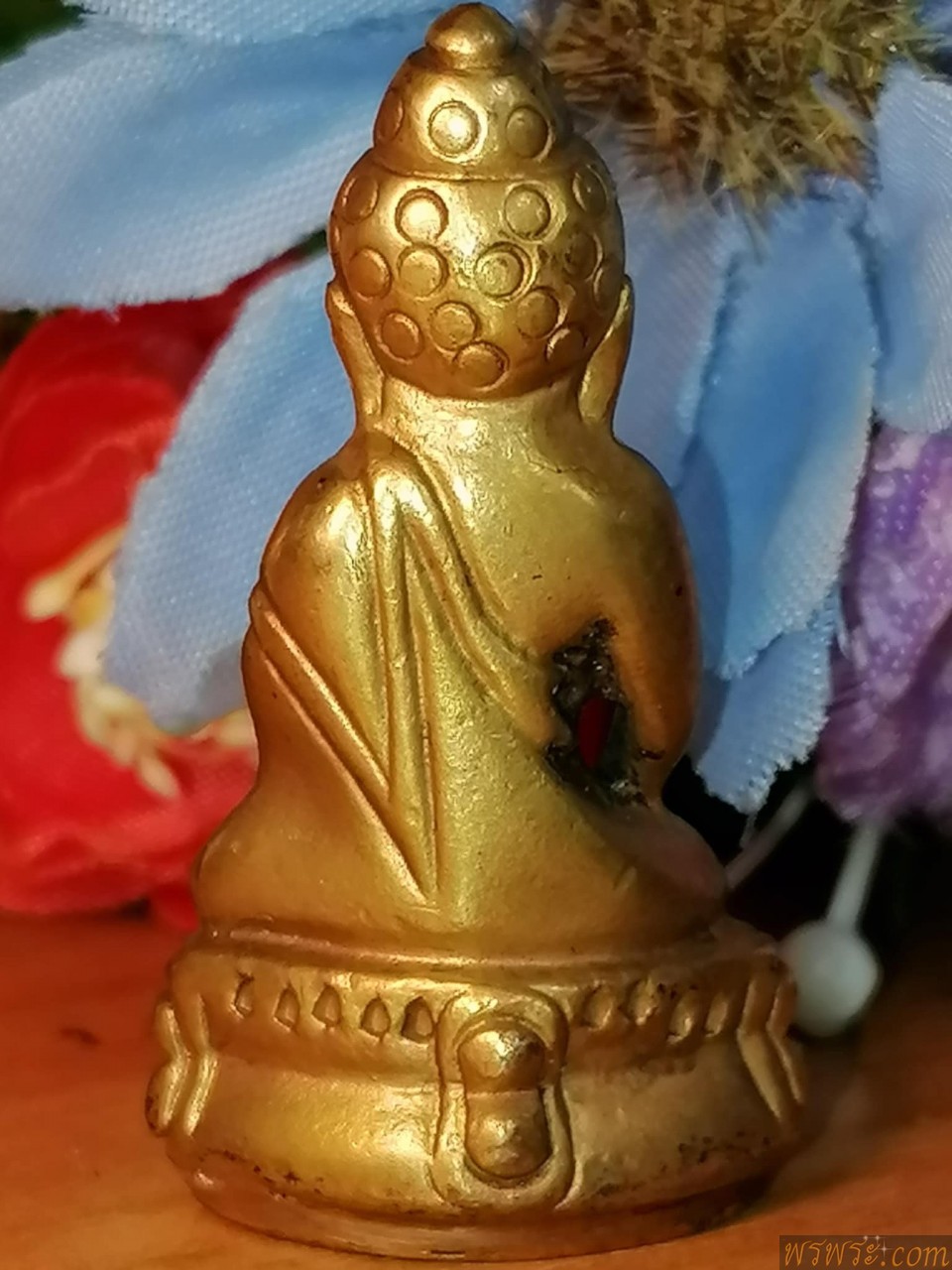ส่ง จ พิษณุโลก//พระกริ่งปวเรศ๙โค๊ต จารย์ยันต์ใต้ฐาน เนื้อสำริดสีทอง กริ่งดัง