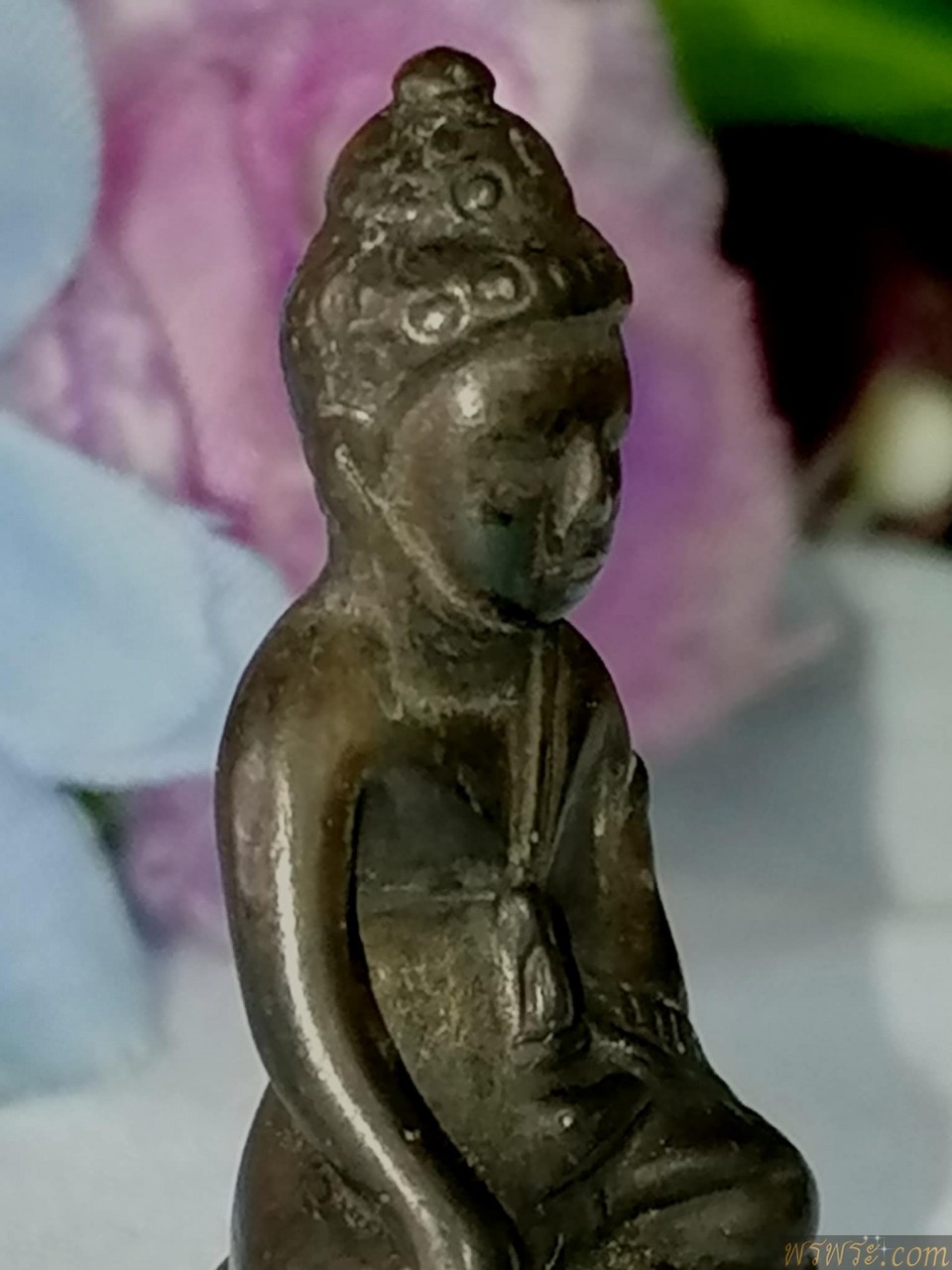 พระกริ่งปวเรศ เนื้อสำริด กริ่งดัง ก้นทองแดง ก่อนปี2500