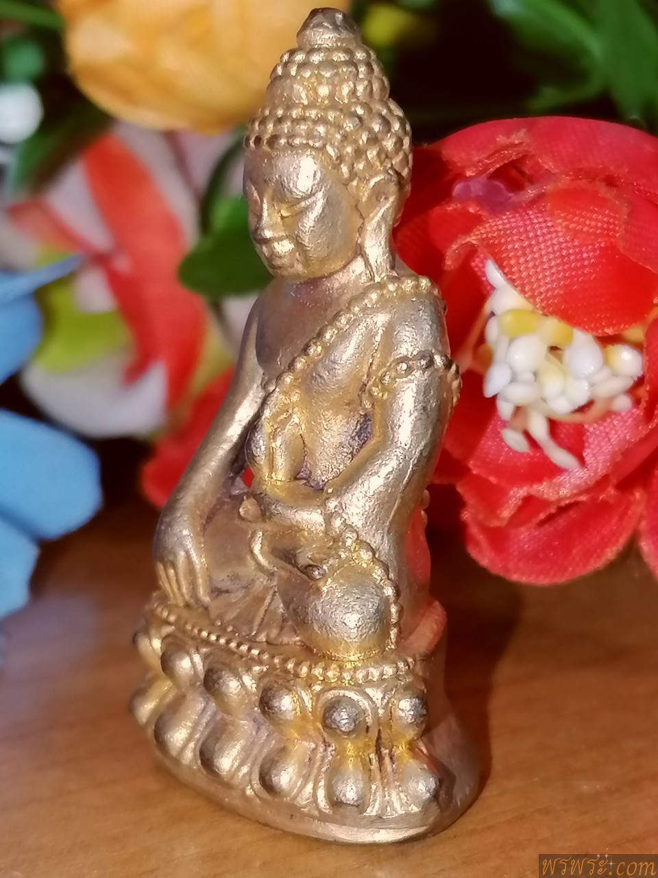 พระกริ่ง​ ใต้​ฐาน​มังกร​ เนื้อ​สัมฤทธิ์​ สีทอง​ กริ่ง​ดัง​