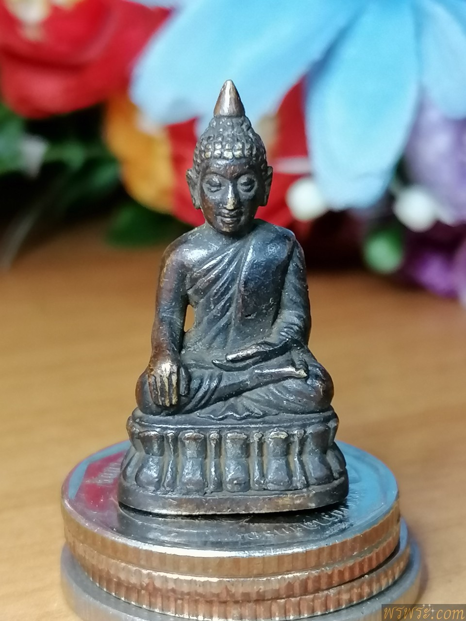 พระ​ชัยวัฒน์​ บัว​รอบ​ เนื้อ​สัมฤทธิ์​