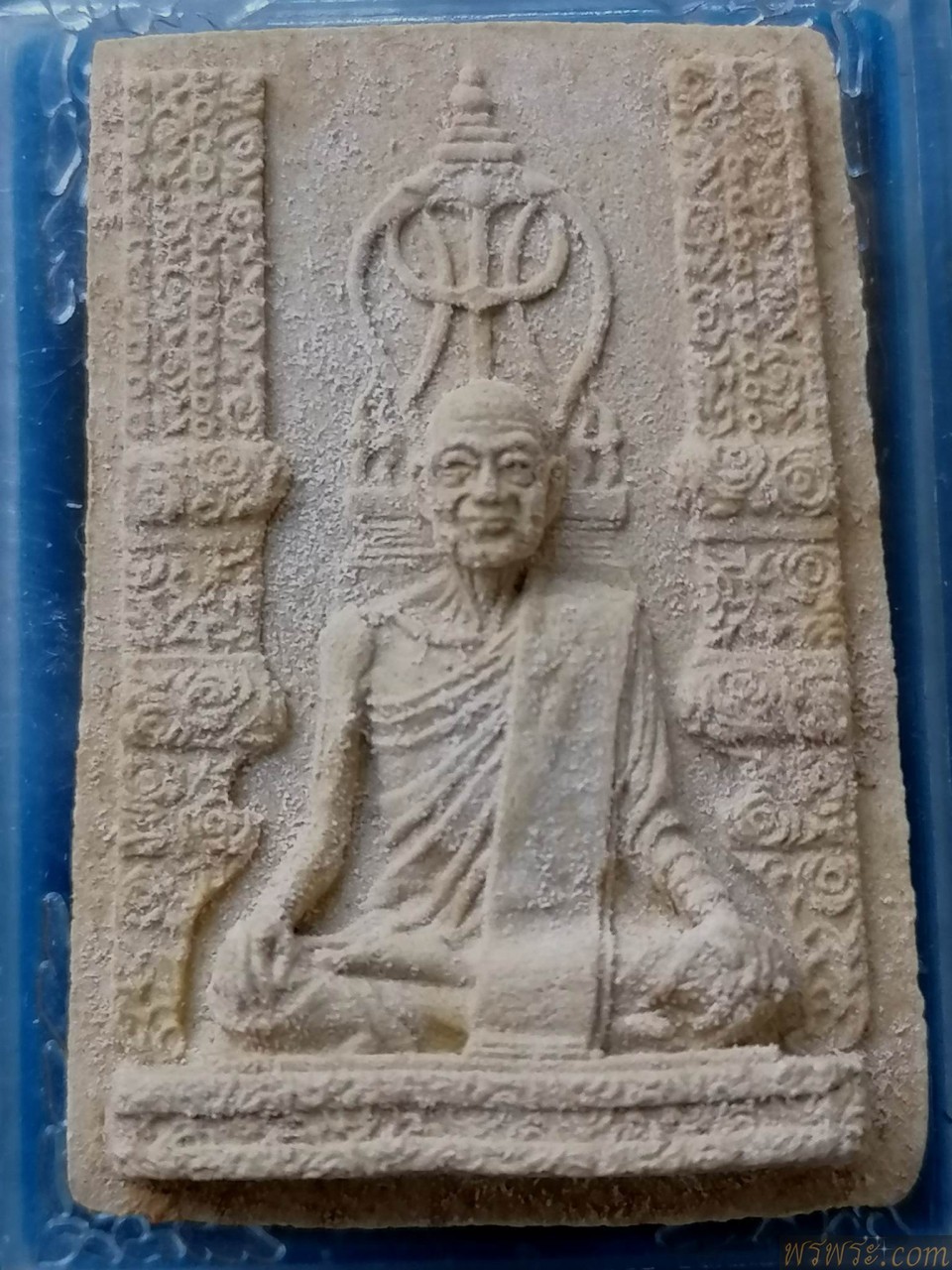 ส่ง คุณp//พระสมเด็จ รูปเหมือน สมเด็จพระสังฆราชเจ้า กรมหลวงวชิรญาณวงศ์ วัดบวรนิเวศ พิมพ์ใหญ่ ปี 2515 พร้อมกล่องเดิมจากวัด