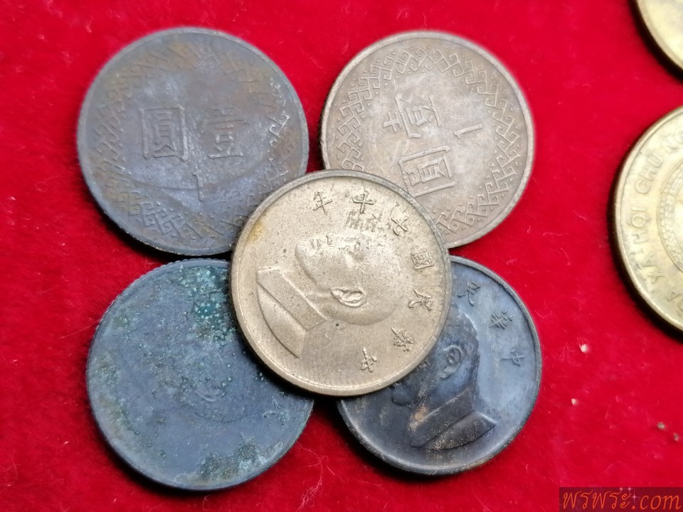 เหรียญ​จีน5เหรียญ