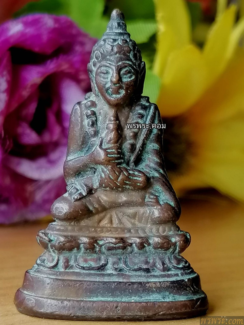 พระกริ่ง สวนเต่า เนื้อสัมฤทธิ์ สีน้ำตาลเข็ม มันเทศ กริ่งดัง ก่อนปี2500