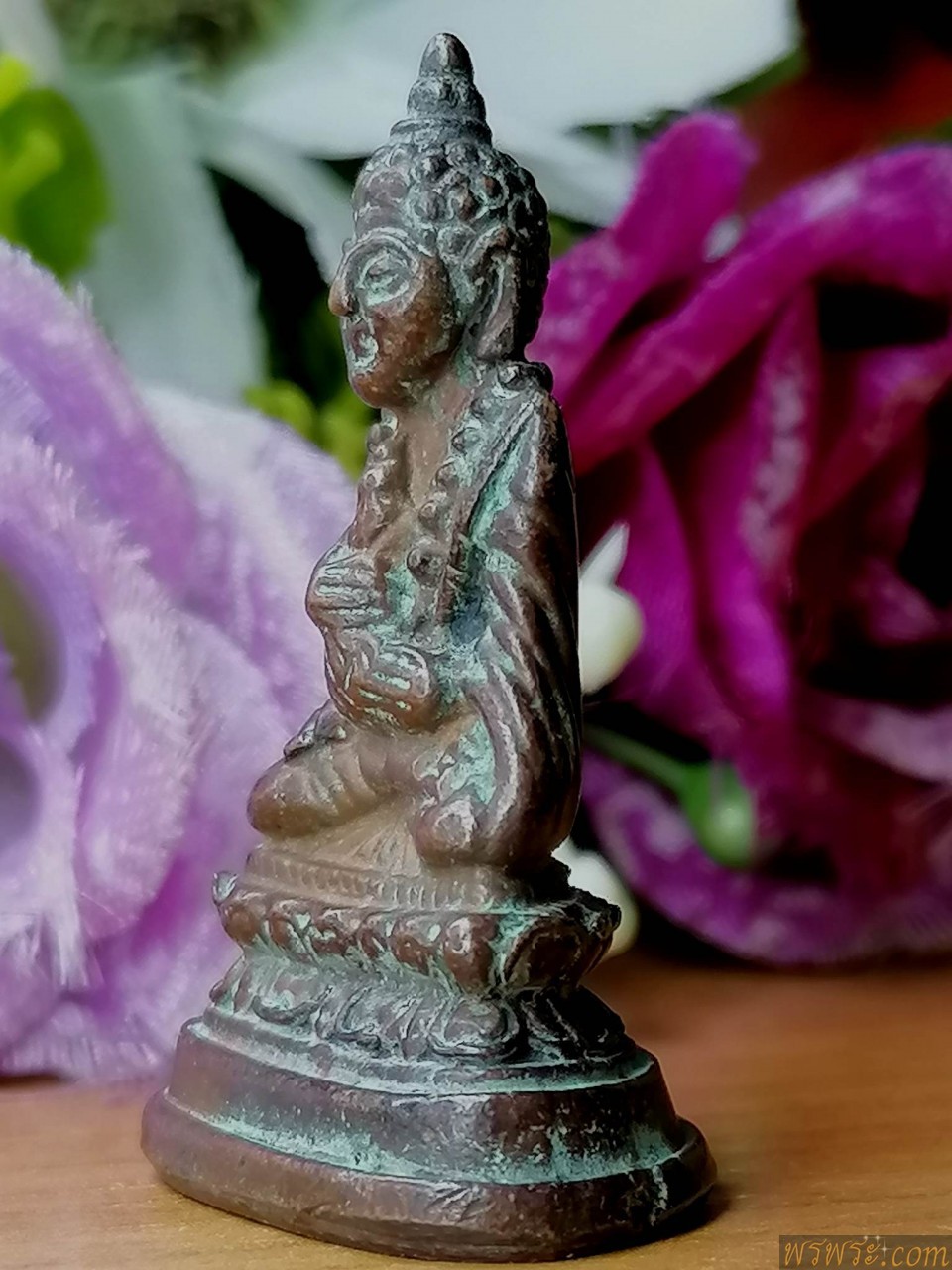 พระกริ่ง สวนเต่า เนื้อสัมฤทธิ์ สีน้ำตาลเข็ม มันเทศ กริ่งดัง ก่อนปี2500
