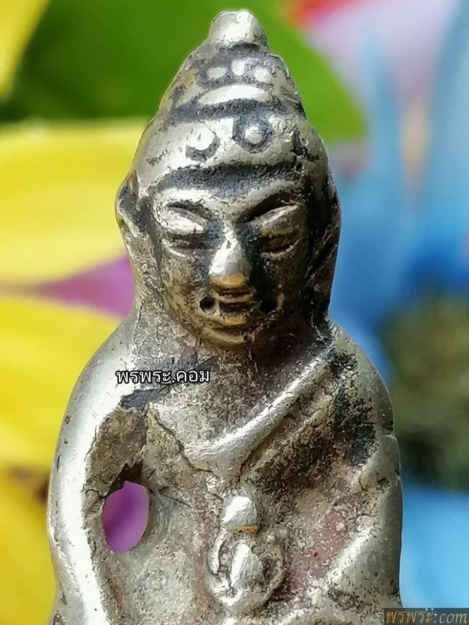 พระกริ่งปวเรศ เนื้อสำริดเงิน กริ่งดัง