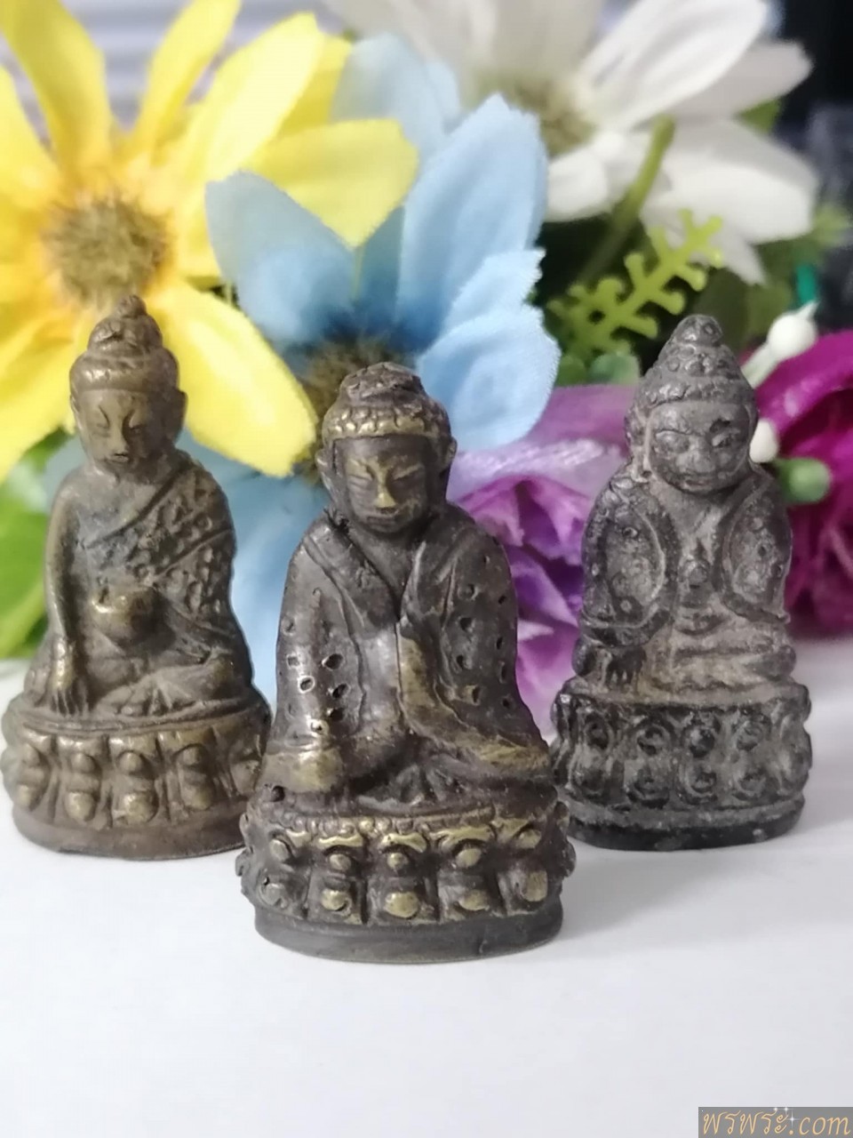 พระกริ่ง ทรงจีน ห่มคลุม จีวรลาย เนื้อสำริด องค์ที่1และ2กริ่งดัง /องค์ที่3 หล่อตัน ชินตะกั้ว