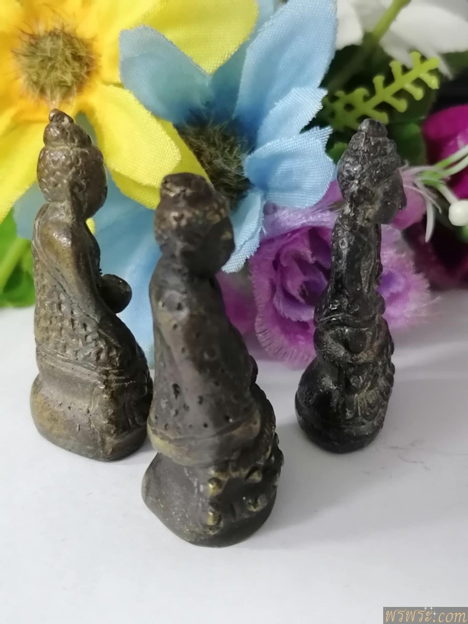 พระกริ่ง ทรงจีน ห่มคลุม จีวรลาย เนื้อสำริด องค์ที่1และ2กริ่งดัง /องค์ที่3 หล่อตัน ชินตะกั้ว