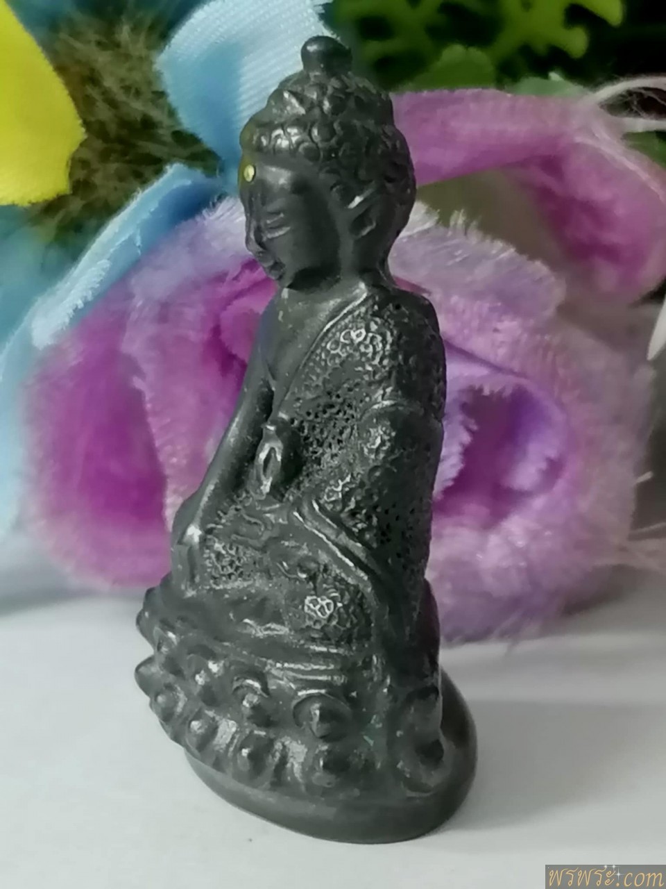 พระกริ่งปวเรศ ลายจุด หมุดทอง เนื้อสำริด กริ่งดัง