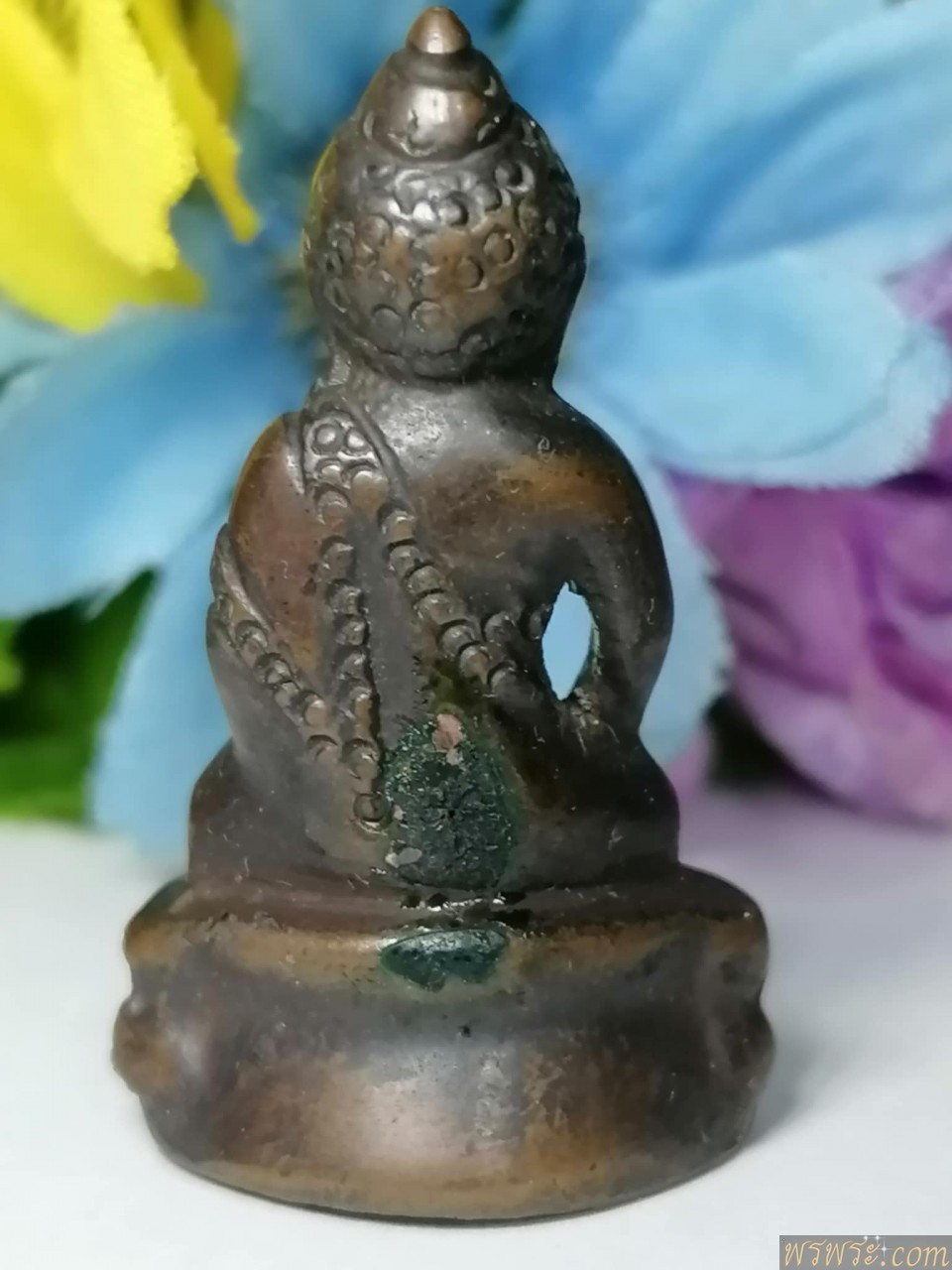 พระกริ่งปวเรศ หมุดทองคำ เนื้อสำริด กริ่งดัง//พิมพ์หายาก