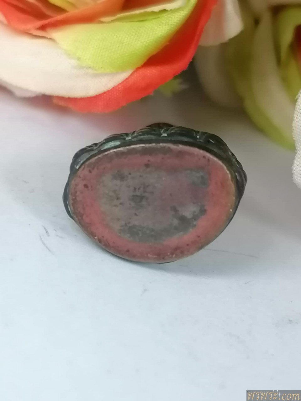 พระกริ่งปวเรศ เนื้อสำริด กริ่งดัง พิมพ์ สมบูรณ์พูนสุข ปิดแผ่นทองแดงมีรอยจารย์ใต้ฐาน