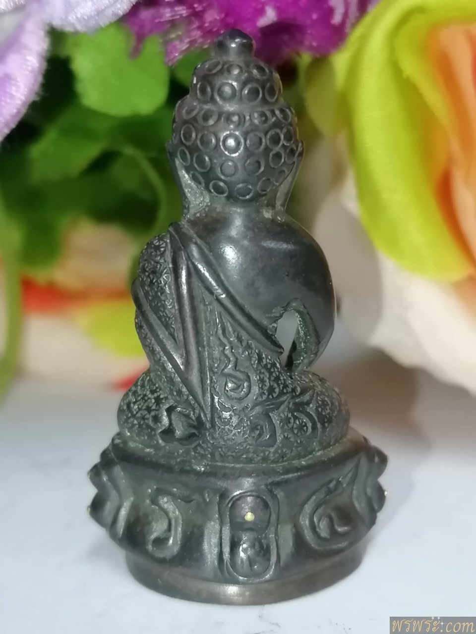 ส่ง กทม//พระกริ่งปวเรศ ร.๕จีวรลาย หมุดทอง  เนื้อสำริด กริ่งดัง