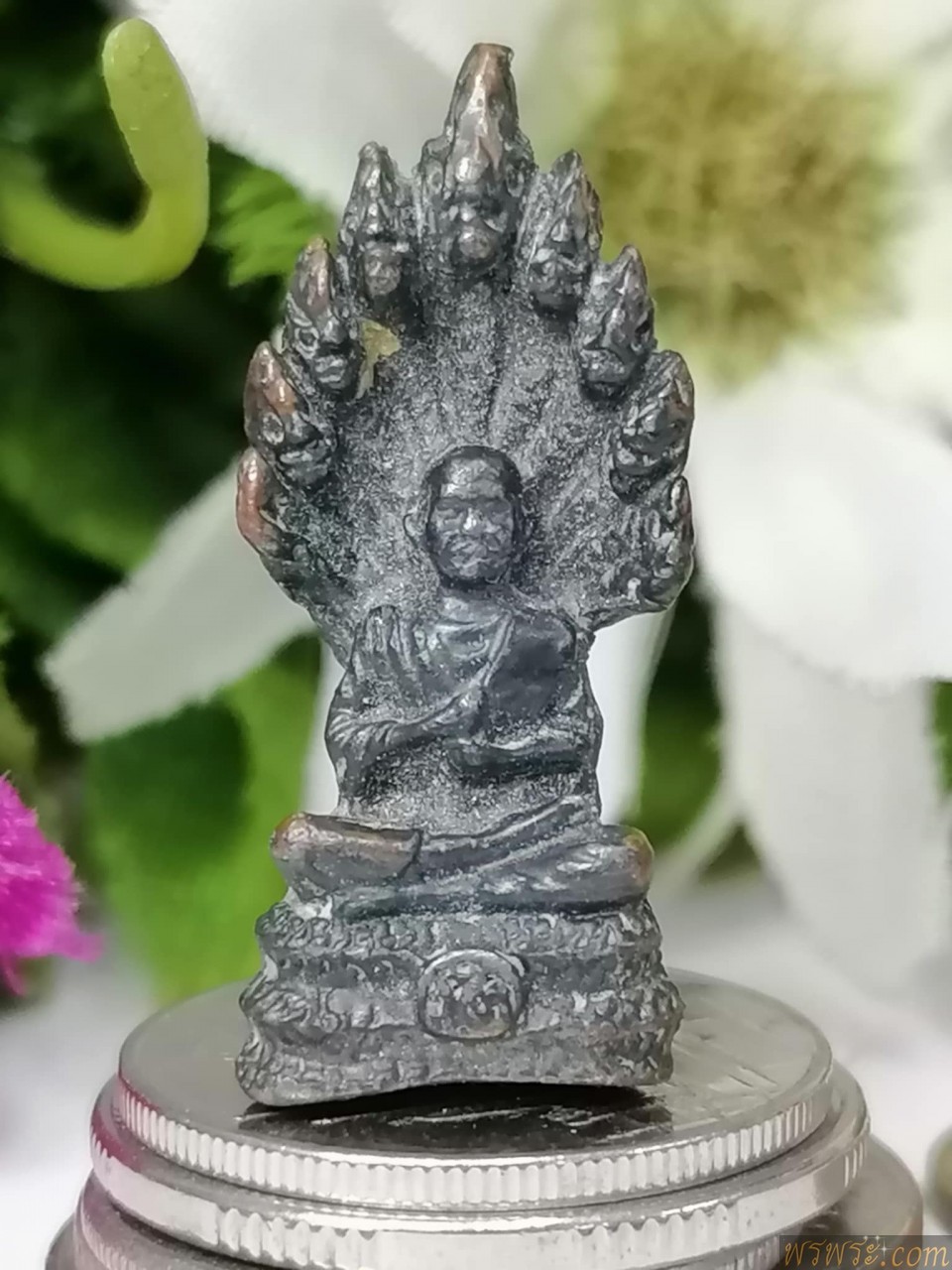 พระชัยวัฒน์ สมเด็จพุฒาจารย์ โต นาคปรก เนื้อชินตะกั่ว หล่อตัน ไม่ทราบที่ี