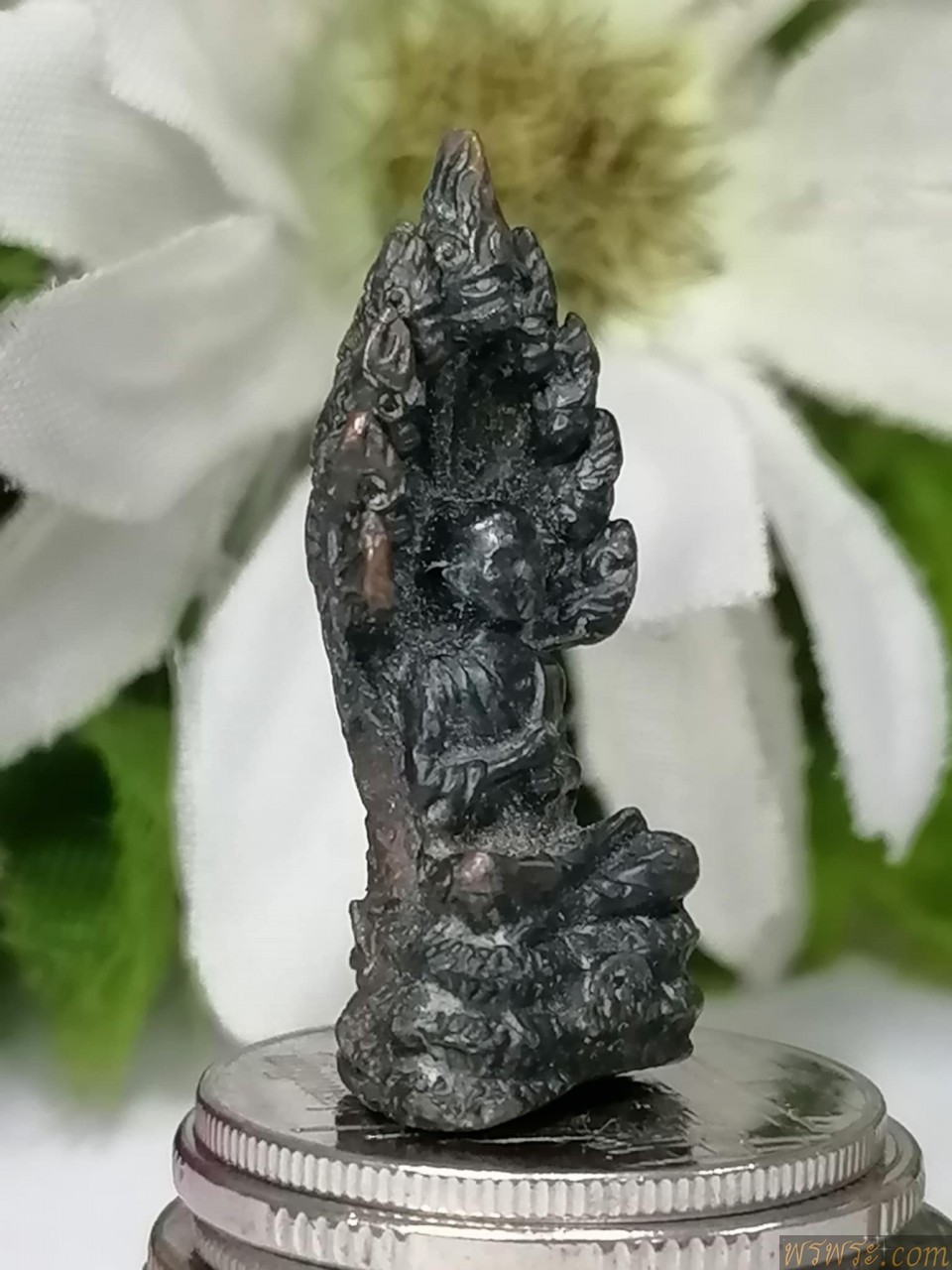 พระชัยวัฒน์ สมเด็จพุฒาจารย์ โต นาคปรก เนื้อชินตะกั่ว หล่อตัน ไม่ทราบที่ี