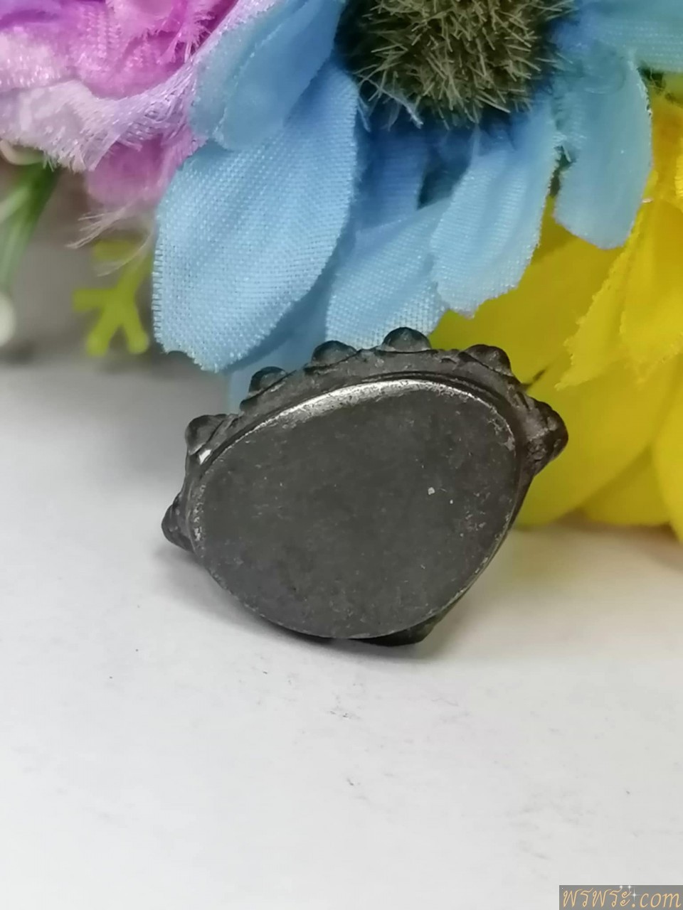 พระกริ่ง ปทุมสุริยวงศ์ ใต้ฐานแผ่นเงิน เนื้อเงินสำริดเงิน กริ่งดัง หายาก