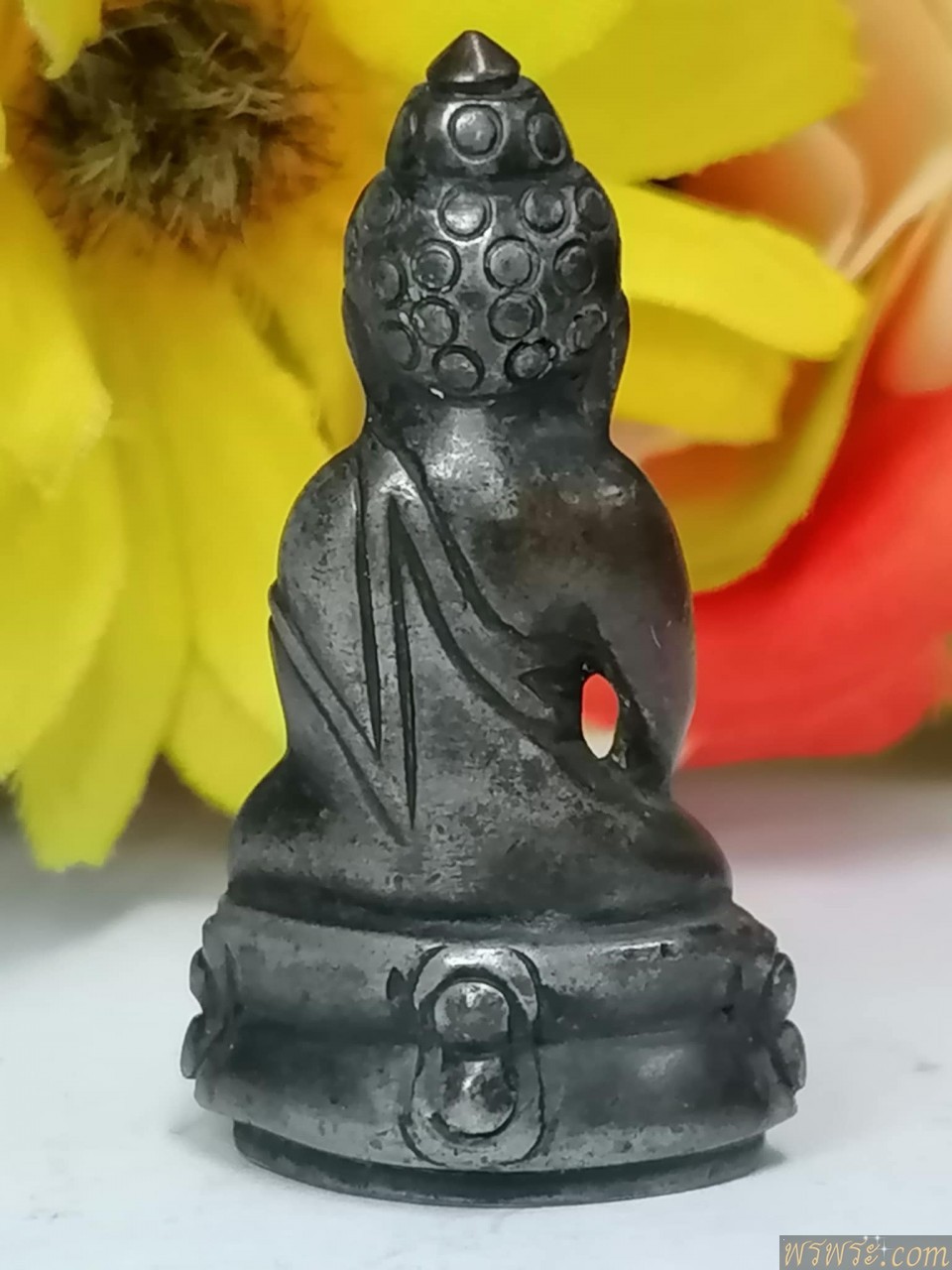 พระกริ่งปวเรศ เนื้อเงินสำริดเงิน กริ่งดัง ใต้ฐาน มีรอยจารย์