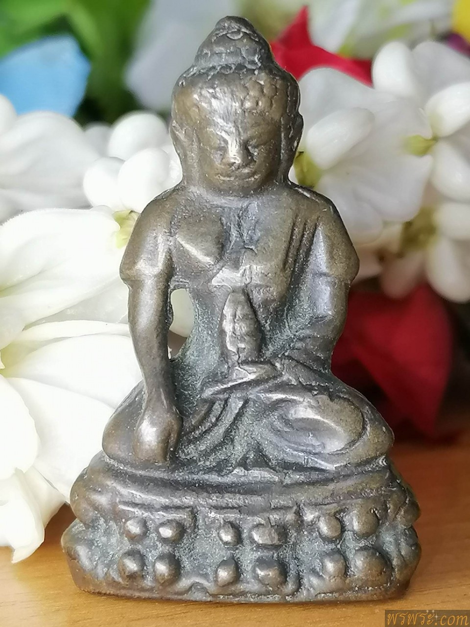 ปิด //พระกริ่ง ทรงธิเบธ เนื้อสัมฤทธิ์ นวะ กริ่งไมดัง ก่อนปี2500