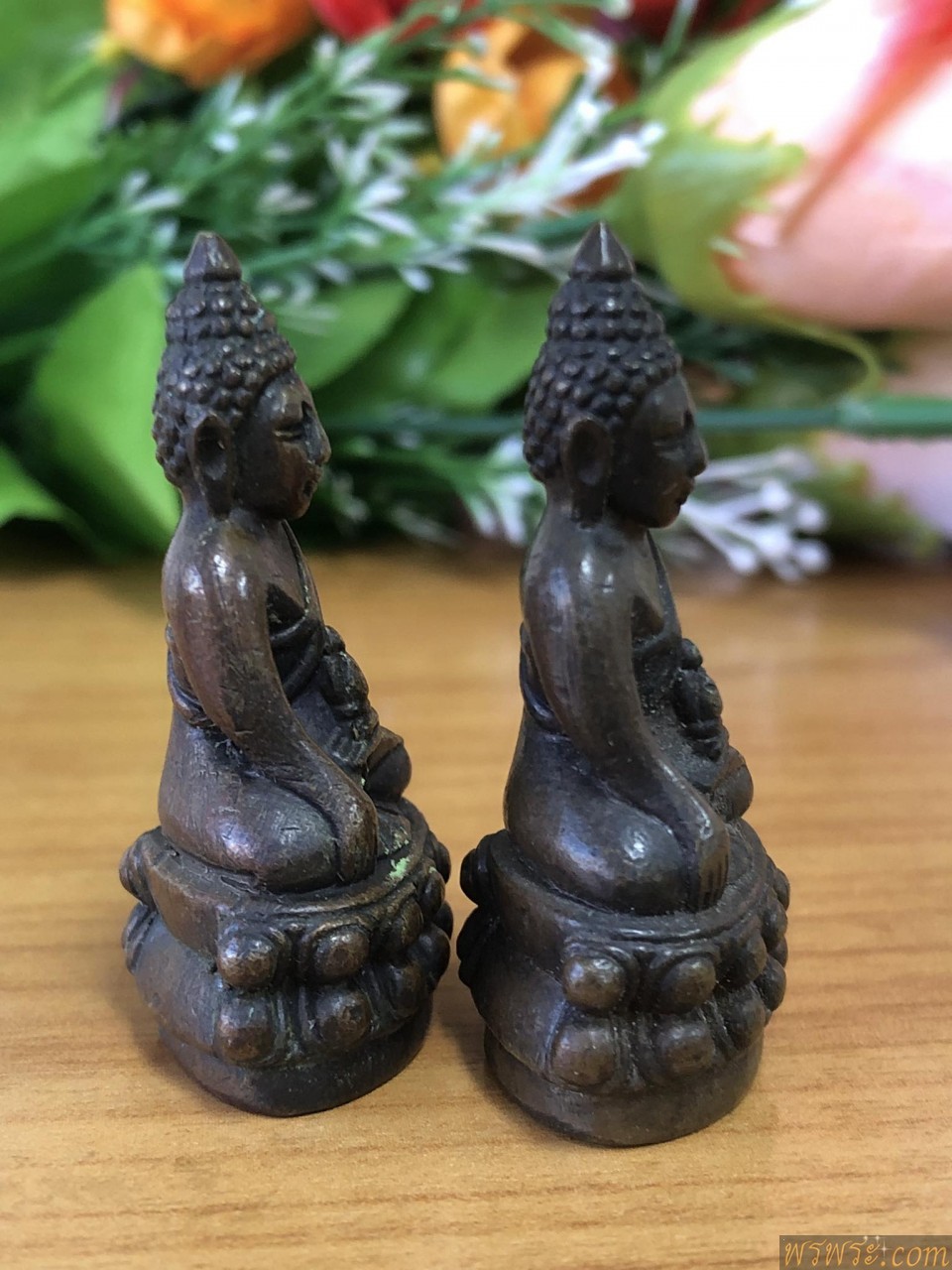 พระกริ่งปวเรศ เนื้อสัมฤทธิ์ กริ่งดัง/2องค์
