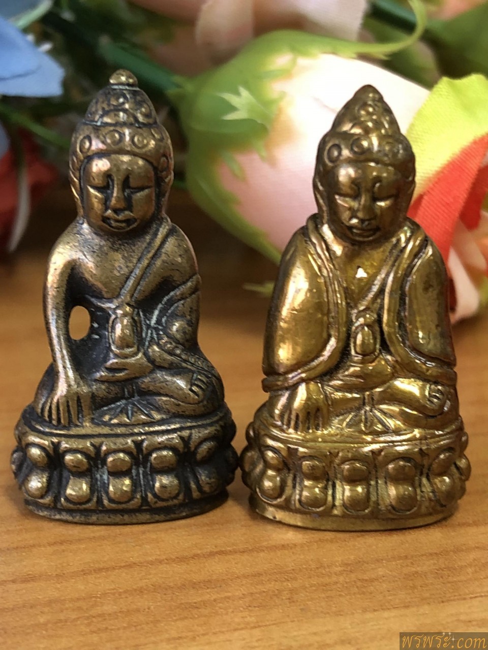 พระกริ่งปวเรศ เนื้อสัมฤทธิ์ กริ่งดัง ก่อนปี2500//2องค์