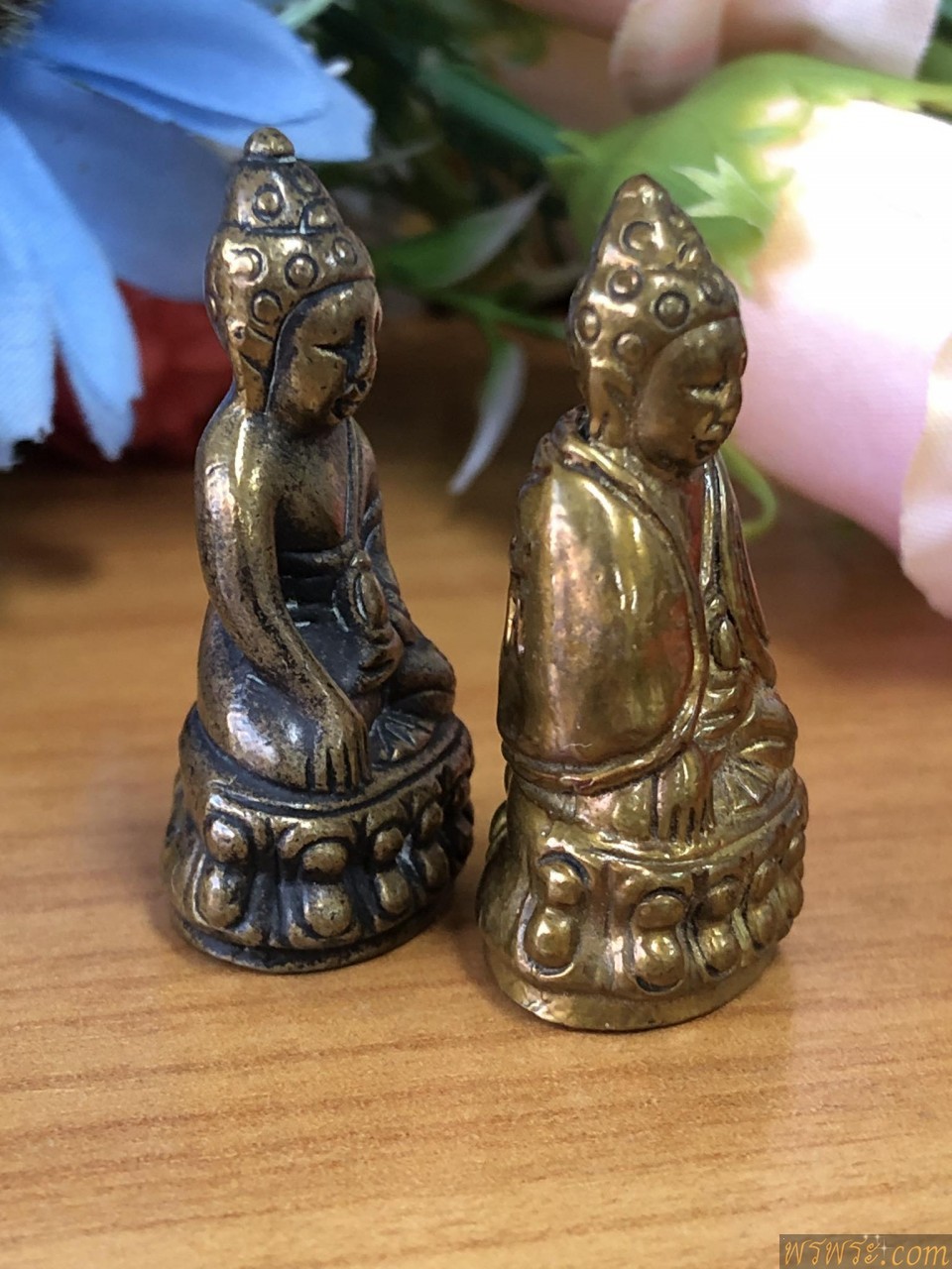 พระกริ่งปวเรศ เนื้อสัมฤทธิ์ กริ่งดัง ก่อนปี2500//2องค์