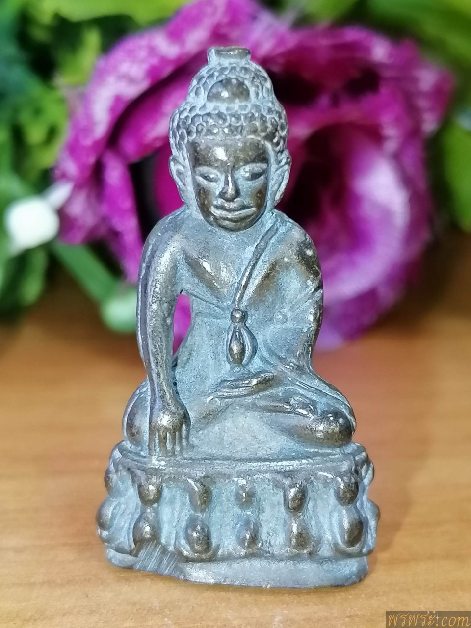 พระกริ่ง ว.ท.ญ.วัดทุ่งลาดหญ้า จ.กาญจนบุรี เนื้อสัมฤทธิ์ กริ่งดัง