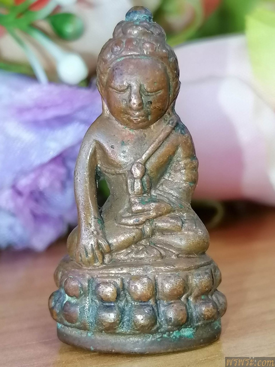 พระกริ่งปวเรศ เนื้อสัมฤทธิ์ กริ่งดัง ก่อนปี2500