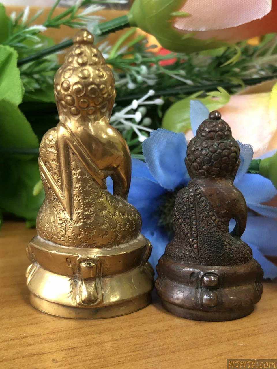 พระกริ่งปวเรศ เนื้อสัมฤทธิ์ กริ่งดัง/2องค์