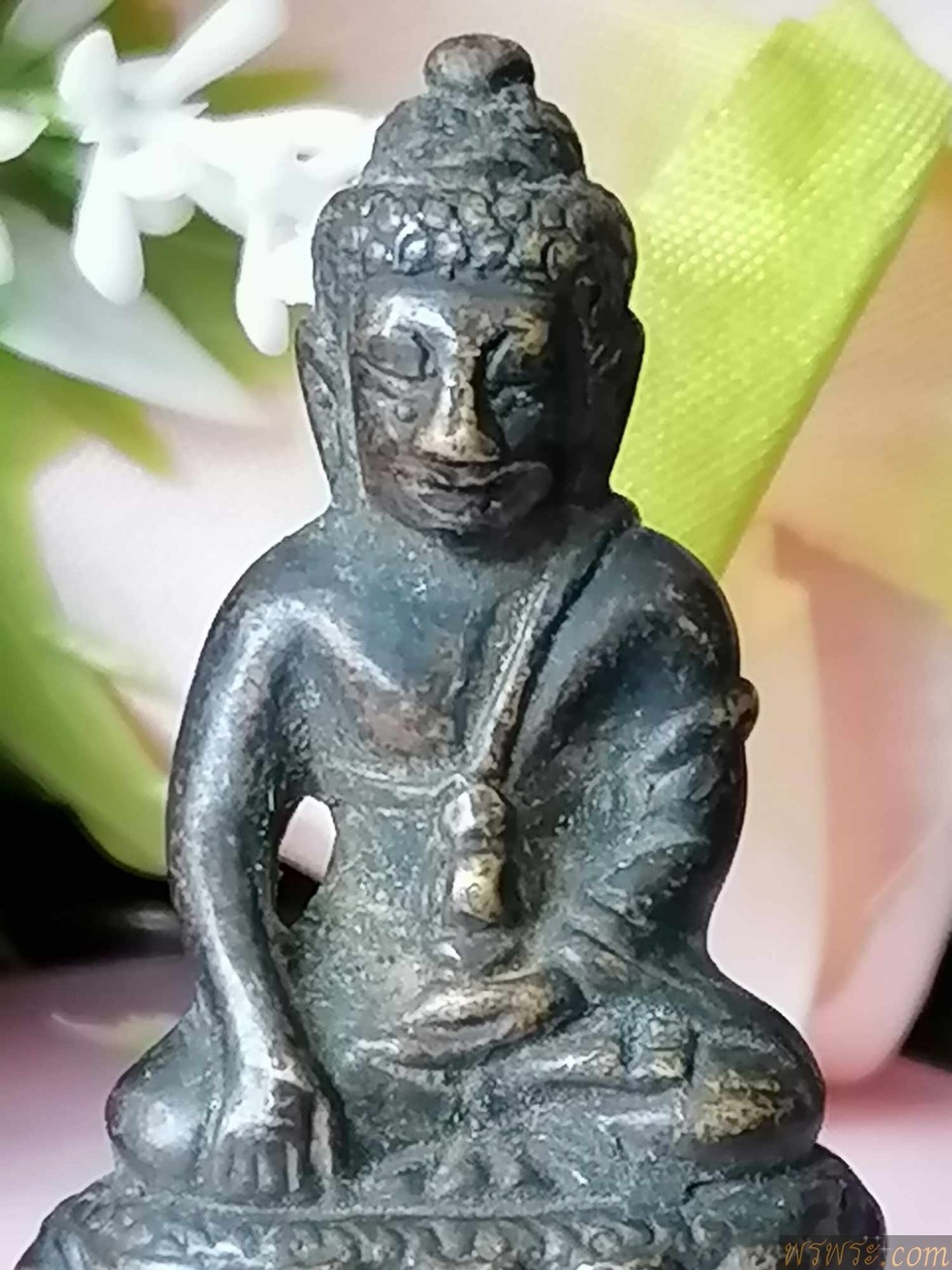 พระกริ่งปวเรศ เนื้อสำริด กริ่งดัง ก่อนปี2500