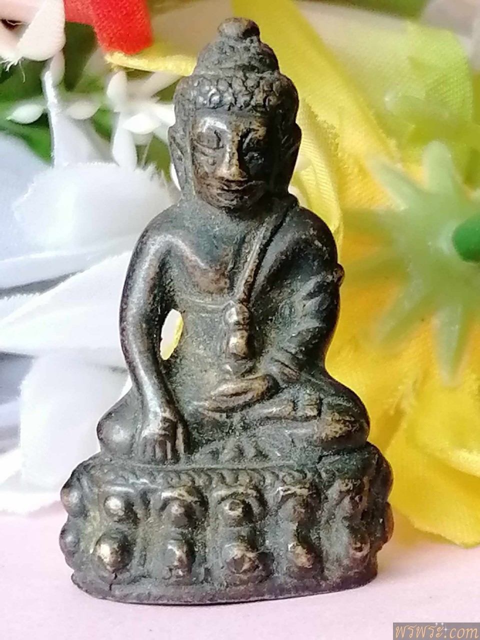 พระกริ่งปวเรศ เนื้อสำริด กริ่งดัง ก่อนปี2500