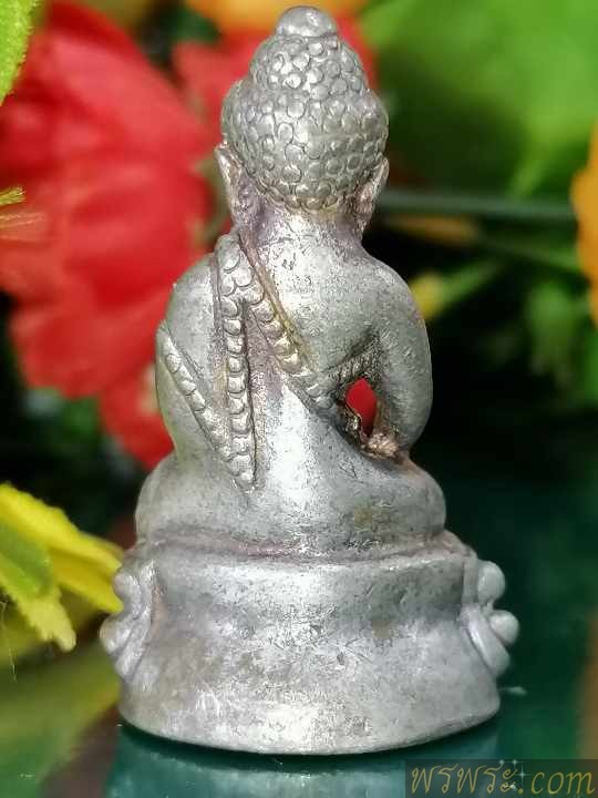 พระกริ่ง เนื้อสำริด กริ่งดัง ๑๓๓