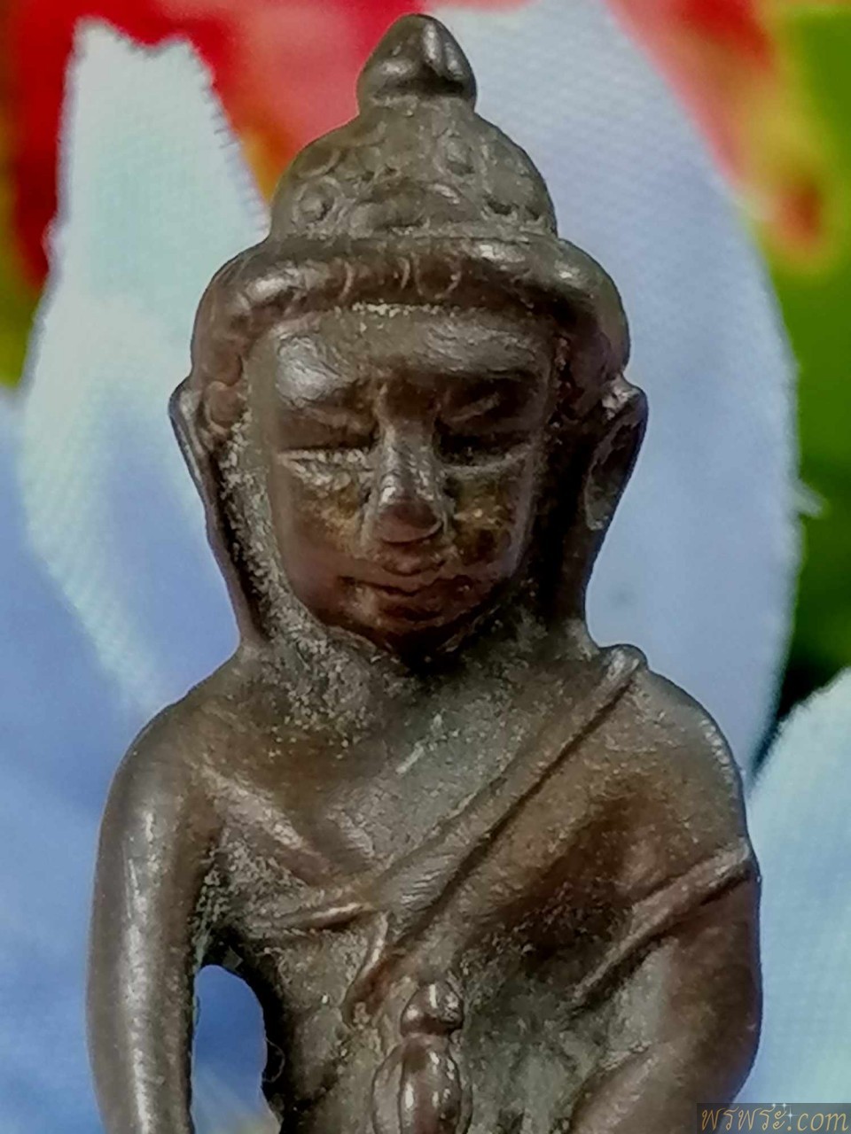 พระกริ่งปวเรศ เนื้อสำริด กริ่งดัง ก่อนปี2500 Phra Kring Pawaret，青铜材质，响亮的铃声。 Phra Kring Pawaret, qīngtóng cáizhì, xiǎngliàng de língshēng.พระกริ่งปวเรศ เนื้อสำริด กริ่งดัง