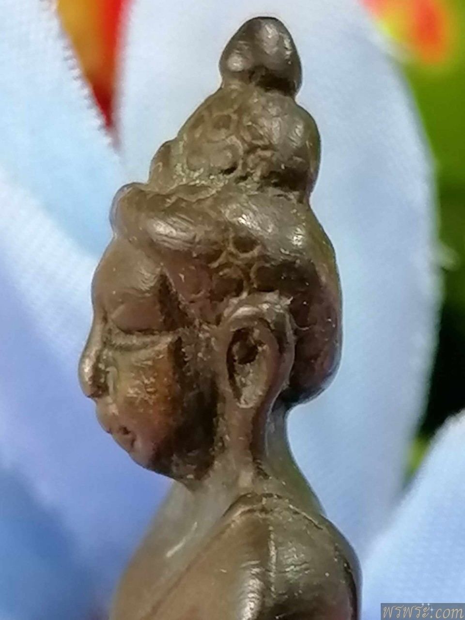 พระกริ่งปวเรศ เนื้อสำริด กริ่งดัง ก่อนปี2500 Phra Kring Pawaret，青铜材质，响亮的铃声。 Phra Kring Pawaret, qīngtóng cáizhì, xiǎngliàng de língshēng.พระกริ่งปวเรศ เนื้อสำริด กริ่งดัง